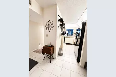 3300 NW 46th Street #104, Oakland Park, FL 33309 - Photo 3