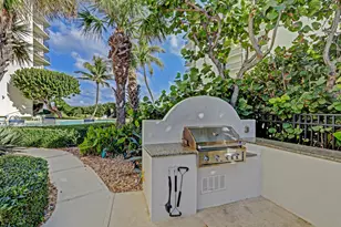 5420 N Ocean Dr, Riviera Beach, FL 33404 - Photo 51