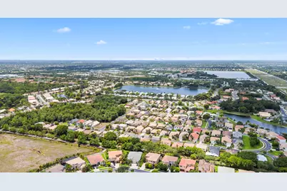 10720 Oak Bend Way, Wellington, FL 33414 - Photo 39