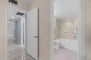 1940 NE 2nd Ave, Wilton Manors, FL 33305 - Photo 17
