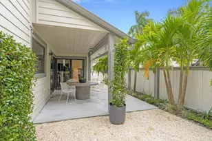 2474 Bedford Mews Dr, Wellington, FL 33414 - Photo 25