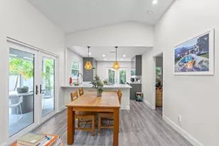2474 Bedford Mews Dr, Wellington, FL 33414 - Photo 9