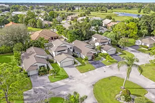 2474 Bedford Mews Dr, Wellington, FL 33414 - Photo 43