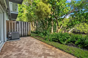 1777 NE 4th Ave, Fort Lauderdale, FL 33305 - Photo 17