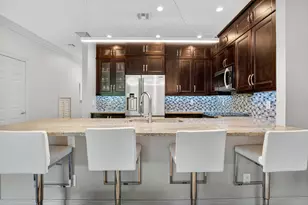 1777 NE 4th Ave, Fort Lauderdale, FL 33305 - Photo 9