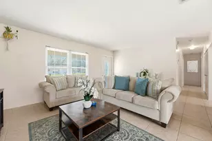 450 SW Kentwood Rd, Port Saint Lucie, FL 34953 - Photo 9