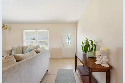 450 SW Kentwood Road, Port Saint Lucie, FL 34953 - Photo 5