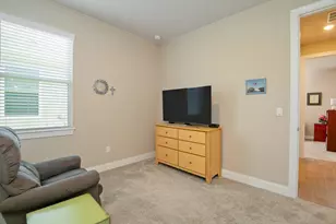 8667 Dahlia Cir, Port Saint Lucie, FL 34986 - Photo 21