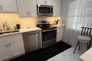 21820 Cypress Cir, Boca Raton, FL 33433 - Photo 7