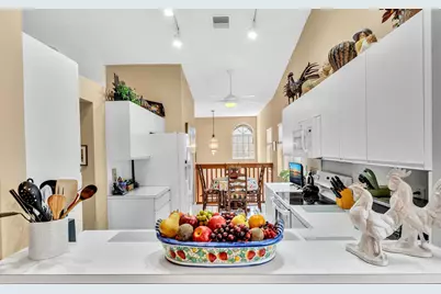 9589 Shadybrook Drive #201, Boynton Beach, FL 33437 - Photo 11