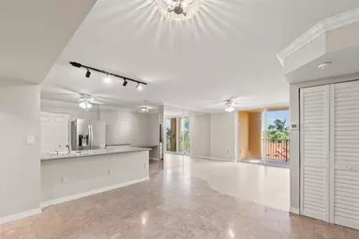1200 Scotia Drive #403, Hypoluxo, FL 33462 - Photo 3
