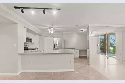 1200 Scotia Drive #403, Hypoluxo, FL 33462 - Photo 5