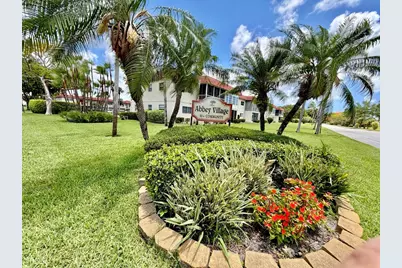19 Abbey Lane #204, Delray Beach, FL 33446 - Photo 1