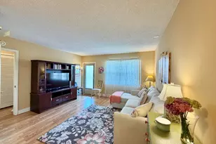 19 Abbey Ln, Delray Beach, FL 33446 - Photo 5