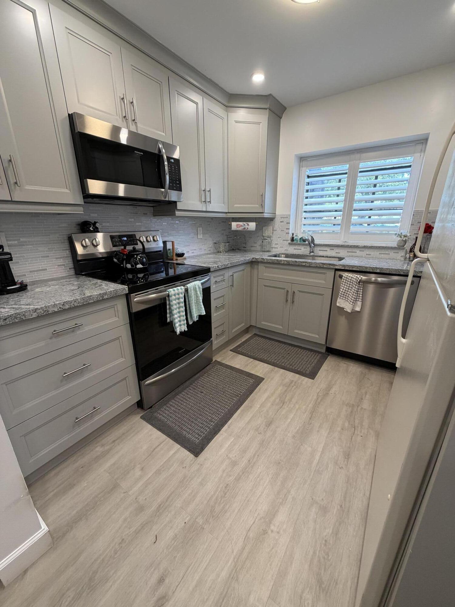 4737 NW 30th St - 4737 NW 30th St, Coconut Creek, FL 33063 Luxury Property | Jose Angel Pina