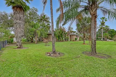 14042 88th Place N, Loxahatchee, FL 33470 - Photo 9
