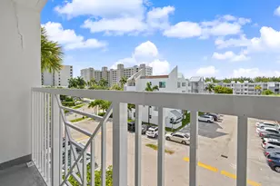 2840 NE 14th St, Pompano Beach, FL 33062 - Photo 19