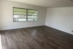 2041 SW 84th Ave, Davie, FL 33324 - Photo 5