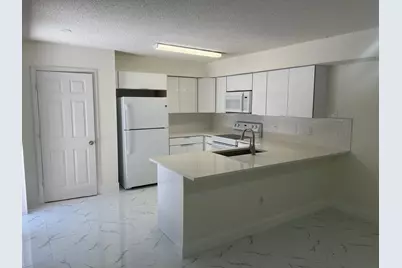 2212 White Pine Circle #B, Greenacres, FL 33415 - Photo 5