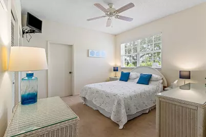 2584 Muirfield Court, Wellington, FL 33414 - Photo 23