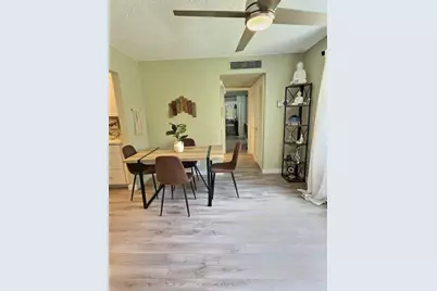 199 E Burgundy E, Delray Beach, FL 33484 - Photo 7