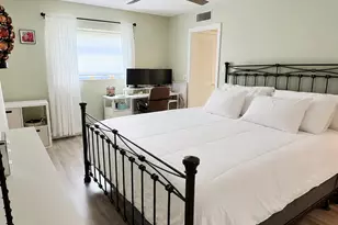 199 E Burgundy E, Delray Beach, FL 33484 - Photo 15