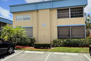 199 E Burgundy E, Delray Beach, FL 33484 - Photo 21
