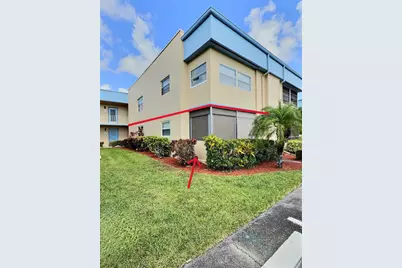199 E Burgundy E, Delray Beach, FL 33484 - Photo 1