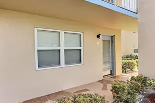 199 E Burgundy E, Delray Beach, FL 33484 - Photo 3