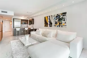 55 SE 6th St, Miami, FL 33131 - Photo 7