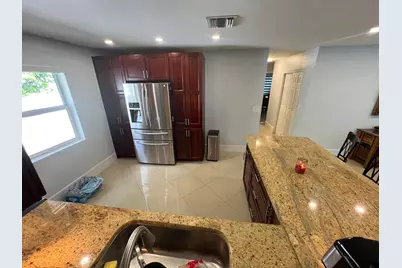 115 SW 34th Avenue, Deerfield Beach, FL 33442 - Photo 13