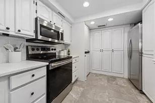 2400 Presidential Way, West Palm Beach, FL 33401 - Photo 7