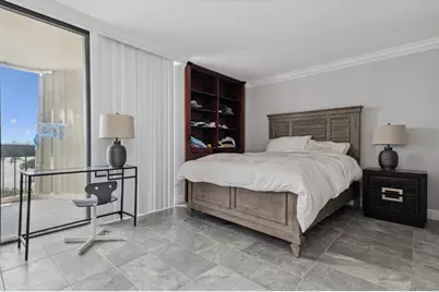 2400 Presidential Way #1006, West Palm Beach, FL 33401 - Photo 11