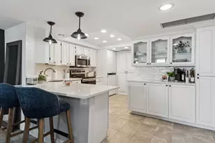 2400 Presidential Way, West Palm Beach, FL 33401 - Photo 9