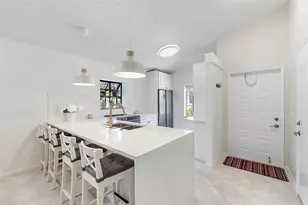 8230 Springtree Rd, Boca Raton, FL 33496 - Photo 5
