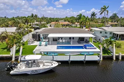 160 SE 12th Court, Pompano Beach, FL 33060 - Photo 5