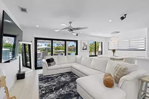 160 SE 12th Ct, Pompano Beach, FL 33060 - Photo 13