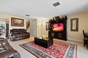 12710 Peconic Ct, Wellington, FL 33414 - Photo 5