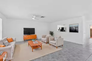 12212 NW 36th Pl, Sunrise, FL 33323 - Photo 11
