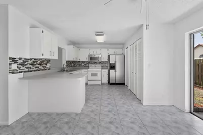 12212 NW 36th Place, Sunrise, FL 33323 - Photo 15