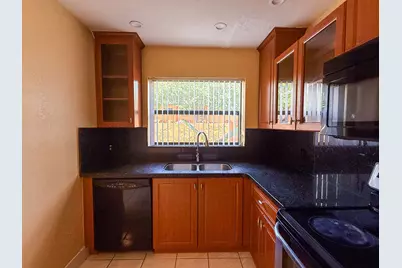 4567 NW 90th Avenue, Sunrise, FL 33351 - Photo 5