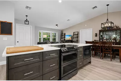 1570 Farmington Avenue, Wellington, FL 33414 - Photo 9