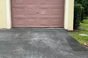4305 Coral Springs Dr, Coral Springs, FL 33065 - Photo 27