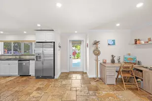 1082 SW 3rd St, Boca Raton, FL 33486 - Photo 9