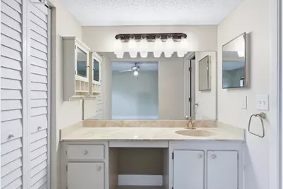 3242 Perimeter Drive, Greenacres, FL 33467 - Photo 17