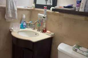 10501 NW 35th Pl, Miami, FL 33147 - Photo 11