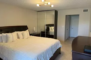4040 N Hills Dr, Hollywood, FL 33021 - Photo 9