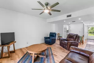 18081 SE Country Club Dr, Jupiter, FL 33469 - Photo 9