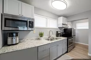 2620 Harding St, Hollywood, FL 33020 - Photo 15