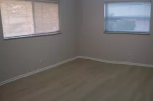 1030 Country Club Dr, Margate, FL 33063 - Photo 9